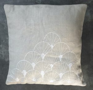 Coussin lin brodé Années 20 Art Déco